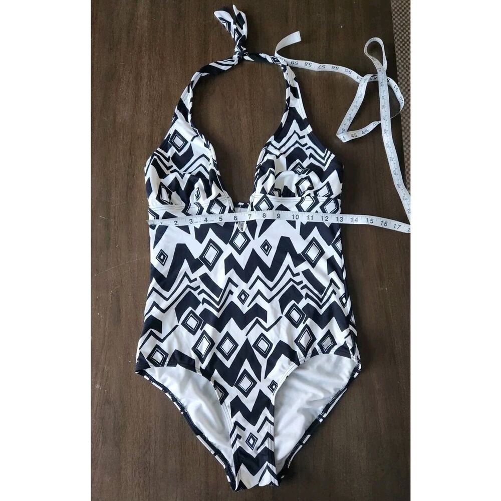 Moontide V Wire Low Front Swimsuit Black & White Geometric Halter Size 10 - Picture 5 of 9